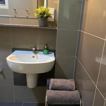 Apartament Familijny Krynica Morska - 10 Osob 2 Poziomy 2 Lazienki Kuchnia Exterior photo